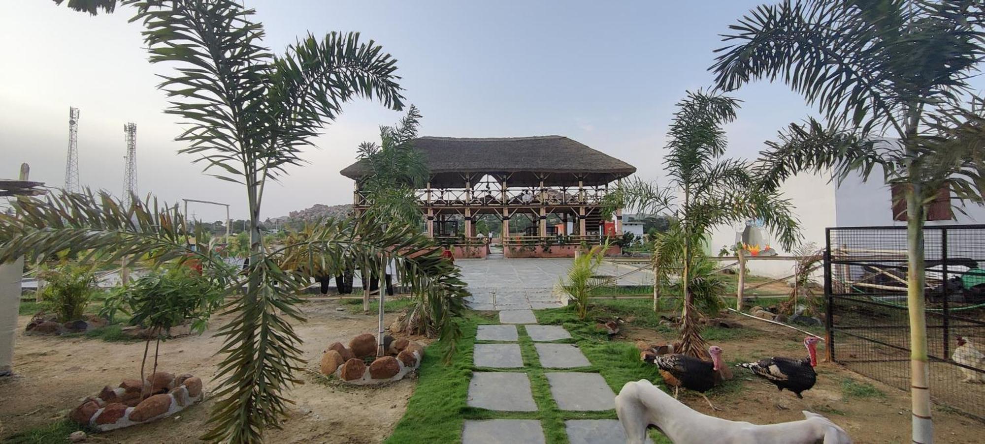 Vanya The Exotic World Resort Hampi Exteriér fotografie